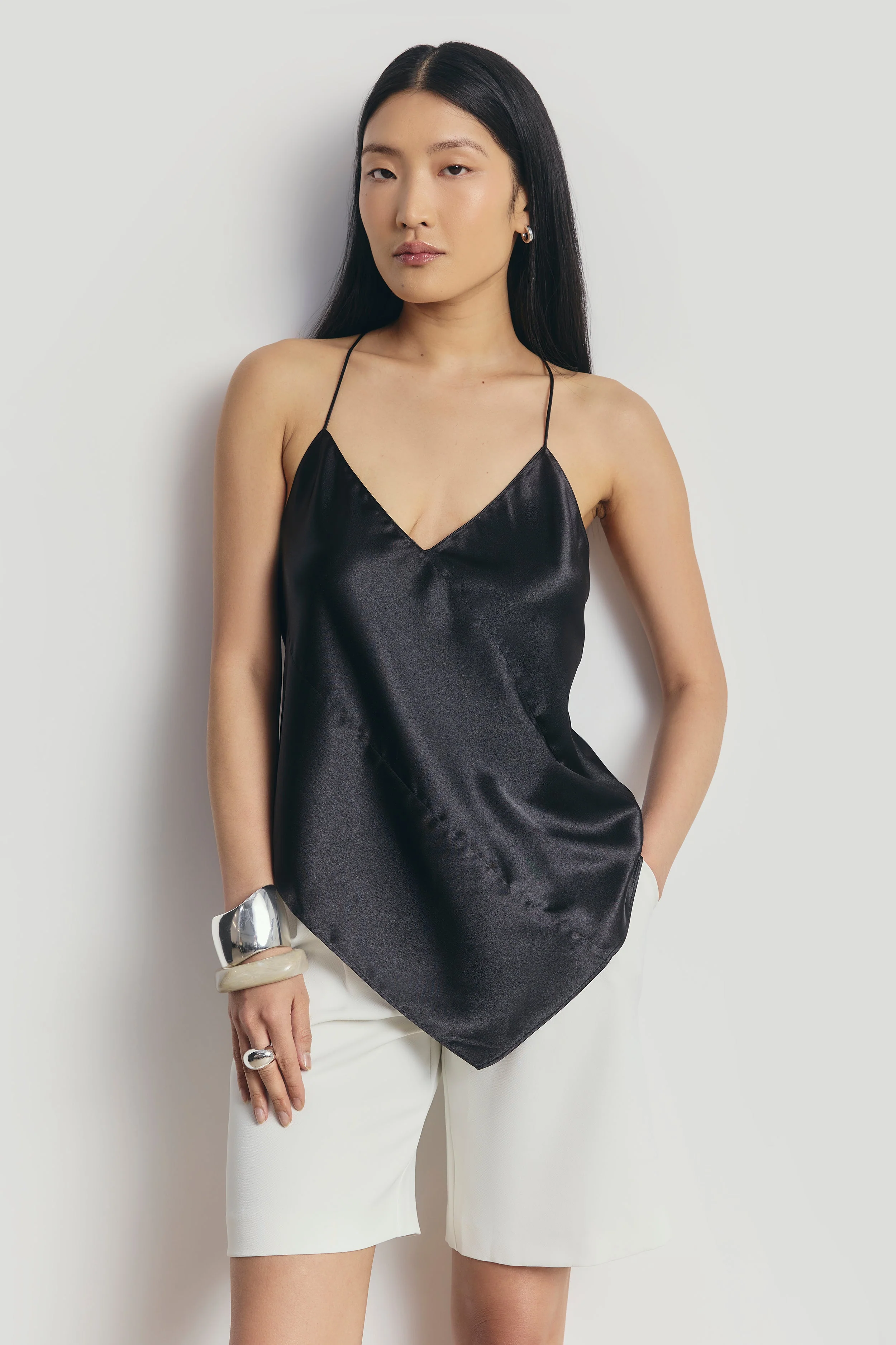 Tops & Bodysuits