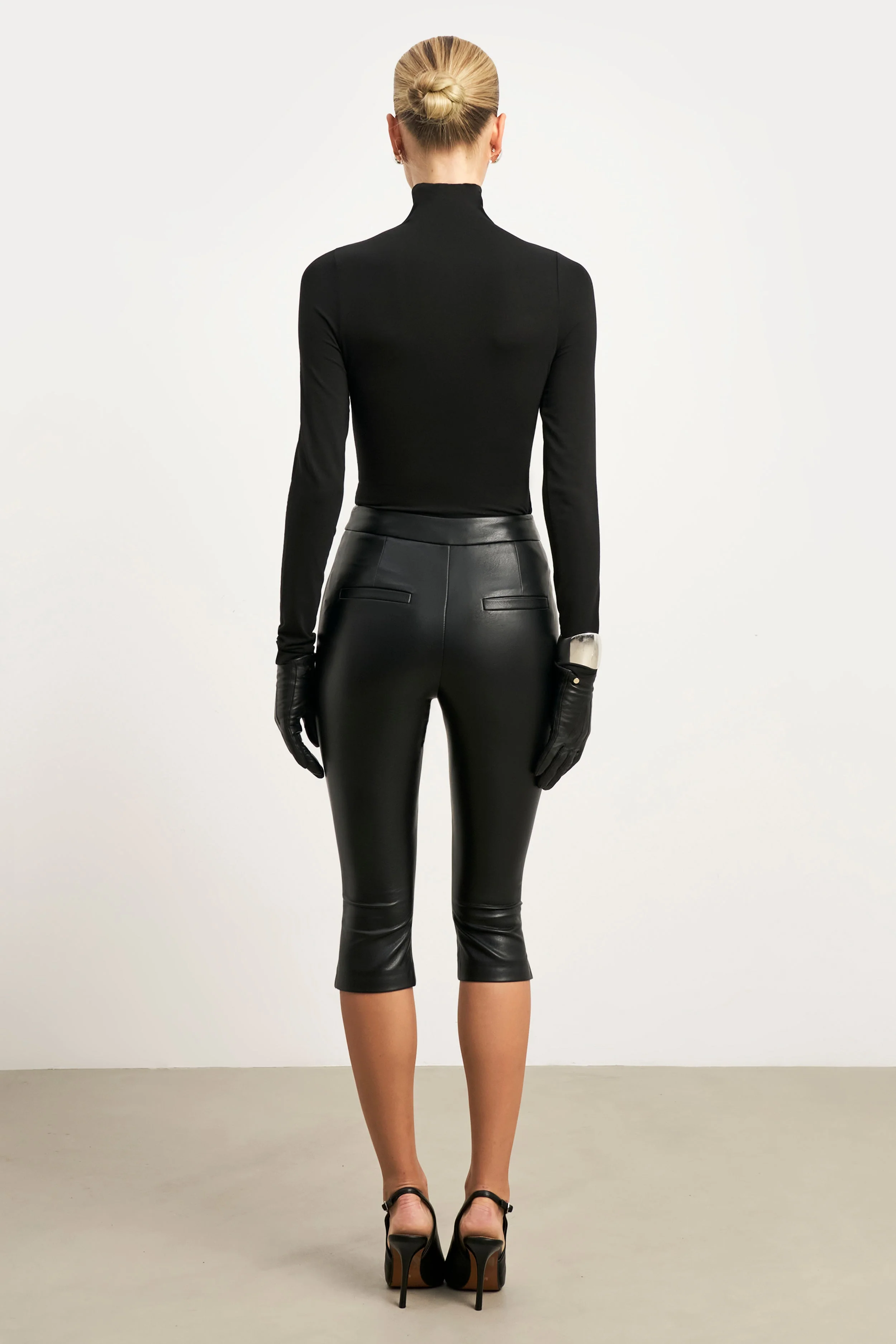 Tailored Leather Capri Leggings - Black - Image 6